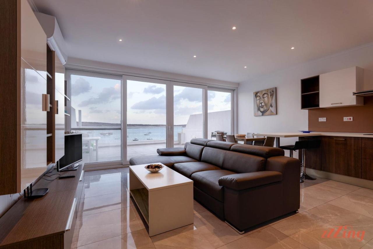 Pretty Beachfront Penthouse In Mellieha Exterior photo